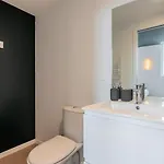 Appartement équipé Côté Rue, Parking Gratuit Villeneuve-d'Ascq