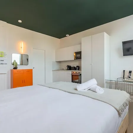 Equipe Cote Rue, Parking Gratuit فيلنوف داسك