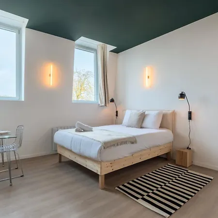 Equipe Cote Rue, Parking Gratuit فيلنوف داسك