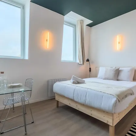 Equipe Cote Rue, Parking Gratuit