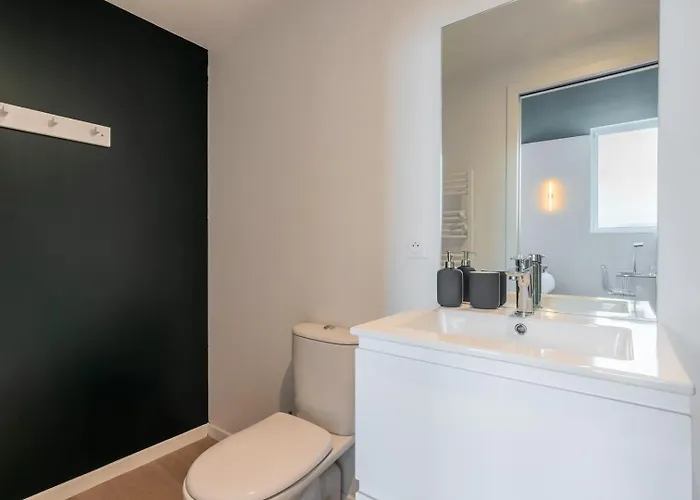 Appartement équipé Côté Rue, Parking Gratuit Villeneuve-d'Ascq