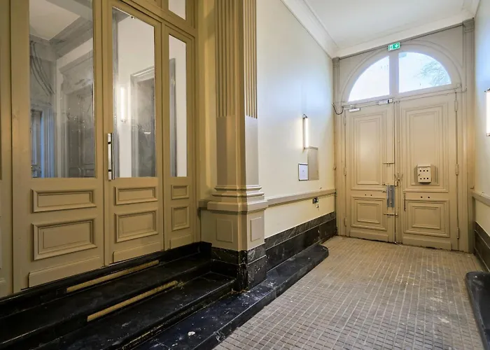 Appartement équipé Côté Rue, Parking Gratuit *