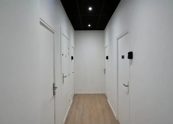 Appartement équipé Côté Rue, Parking Gratuit *